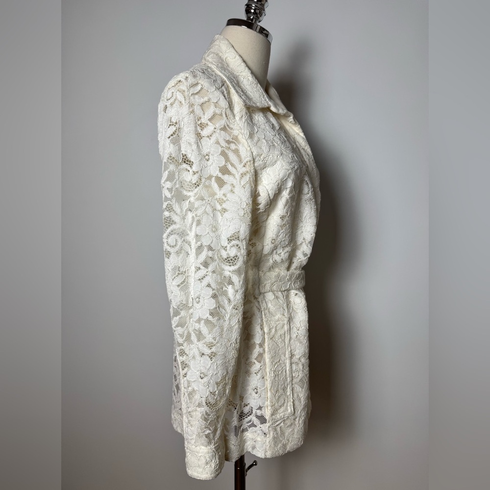 Alexis Ivory Lace Two-Piece Pant Suit – Size M - Picture 8 of 16